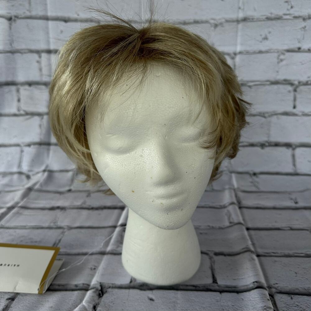 New Raquel Welch Voltage Petite Short Layered Wig Golden Wheat